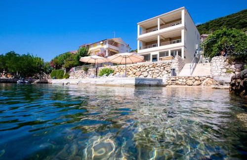 Rab Town Apartamento | Villa Guliva