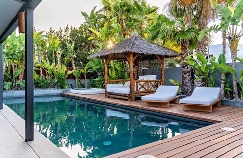 Bahía de San Antonio Villa | Villa Ha Taew