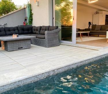 Ishem Villa | Villa Hana With Pool