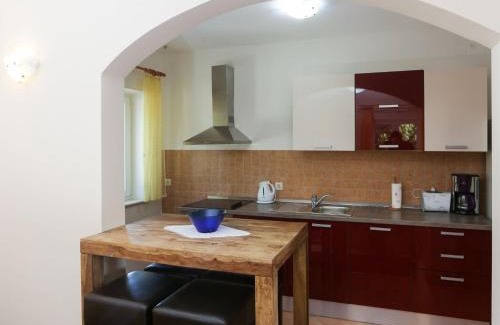 Cilipi Apartamento | Villa Harmonia with patio and shared pool