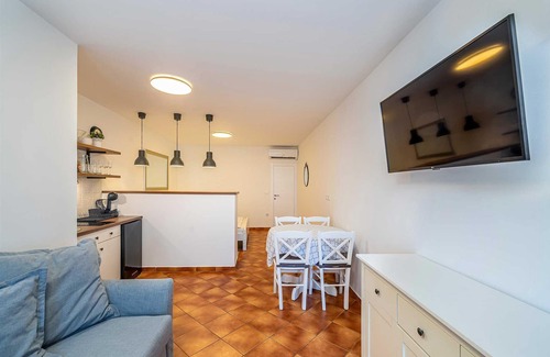 Linardici Apartamento | Estudio precioso y gracioso con piscina comunitaria en Linardici, Island Krk, Croacia para 2 personas