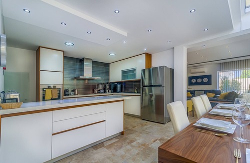 Branqueira Villa | Villa W / Pool - Jacuzzi - sauna - Masaje C.- Hammam spa - Vistas al mar