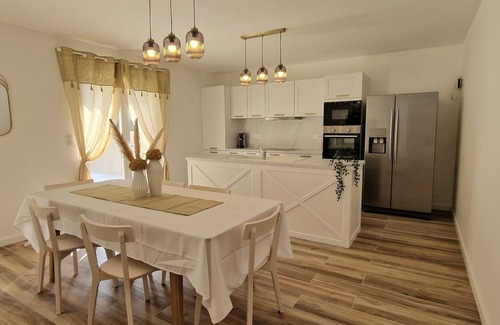 Galeria Villa | Villa, heated pool, air conditioning, wifi, river 1km, beach 6km, 4 bedrooms