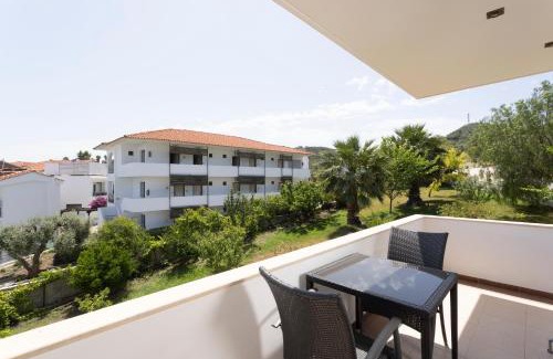 Pefkochori Apartamento | Villa Helga Exotic