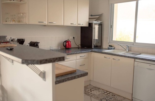 Saubion Villa | Villa Hibiscus 10 minutes from the ocean