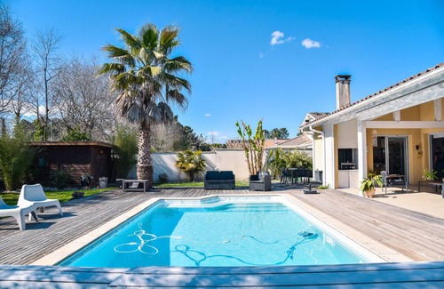 Saubion Villa | Villa Hibiscus 10 minutes from the ocean