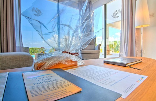 Latchi Cabaña | Villa Hillcrest - a villa that sleeps 6 guests in 3 bedrooms