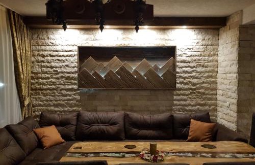 Sarnitsa Casa | Villa Hills - къща за гости с храна