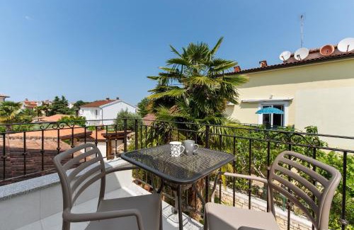 Mali Maj Casa | Villa Hope - Apartments with Shared Pool