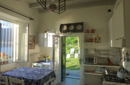 Blevio Casa | CASA COMO CONJARDIN PRIVADO 2 HABITACIONES VISTA LAGO ESTACIONAMENTO KI-FI