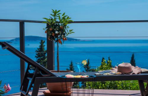 Mlini Villa | Villa Hortensia-With Private Pool and Beaches Front