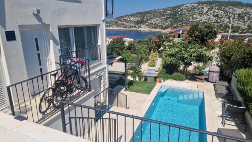 Razanj Villa | Villa Hrvatska
