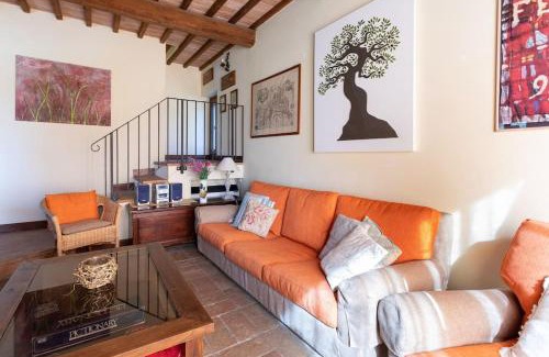 Monte Castello di Vibio Casa | Villa I Camini - Outbuilding, dependance - Swimming pool - Garden - BBQ and fireplaces - Soccer field