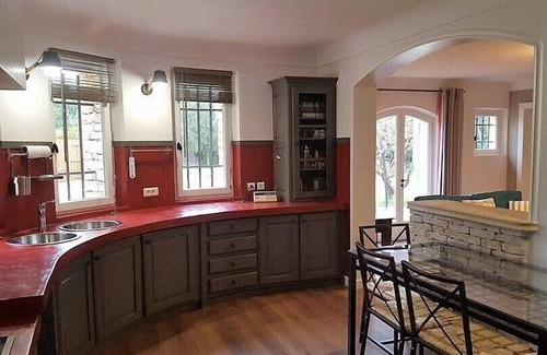 La Bastide-des-Jourdans Villa | Villa en calma y sin vecinos, cerca del pueblo