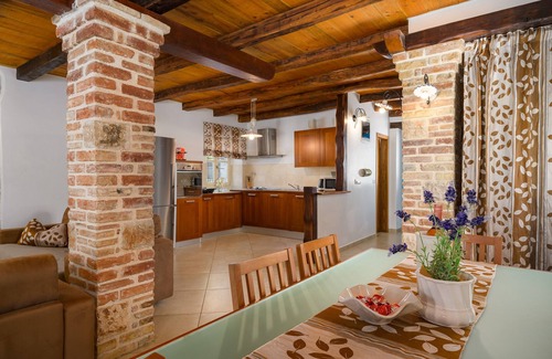 Visnjan Villa | Villa Ida with pool in Višnjan, Istria
