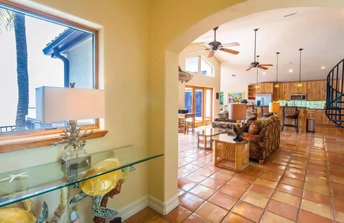 Grassy Key Villa | Villa IKI -Private Dock & Pool - Oceanfront 8 guests