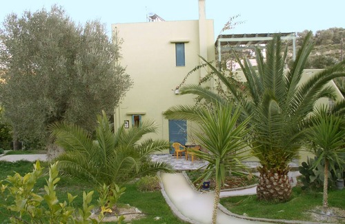 Kamilari Casa | Villa Ilona - The artist's house with private pool and large garden