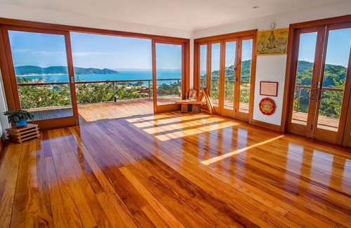 Joao Fernandes Villa | Villa en una clase propia en Búzios. Espectaculares vistas del atardecer