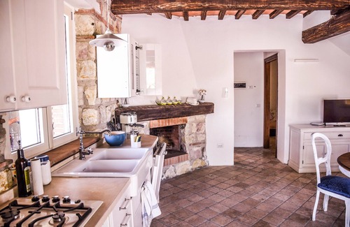 San Venanzo Casa | Villa in a very quiet area with garden, pool and panoramic terrace with hot tub!