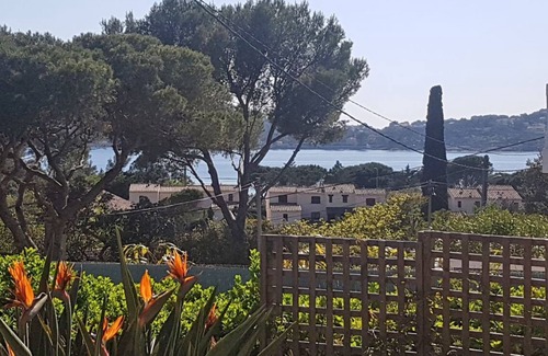 Saint-Raphael Villa | villa en Agay - Saint-Raphaël, a dos pasos de la playa y las tiendas, tranquilidad absoluta