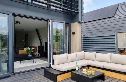Balk Casa | Villa in Balk with Private Jetty on Slotermeer