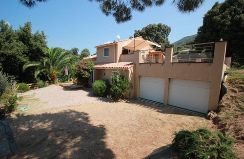 Bastelicaccia Casa | VILLA DEL GOLFO AJACCIO VISTA BASTELICACCIA y las islas en CÓRCEGA SANGUINAIRES