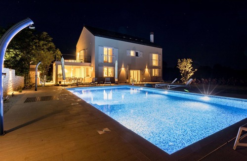Butkovici Villa | Villa en Butkovici con piscina cerca de Pula