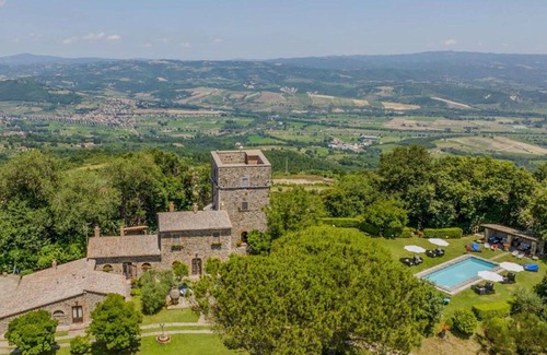 Castel Viscardo Villa | Villa en Castel Viscardo con 5 habitaciones, capacidad 10