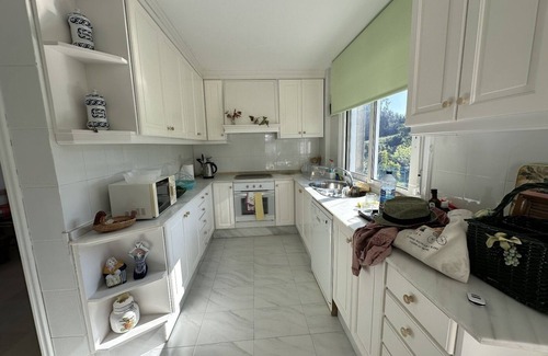 Chancelas Chalet De Esquí | Villa in Chancelas with direct access to the beach