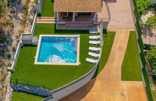 Mont Barbat Apartamento | Villa in Costa Brava with Private Pool