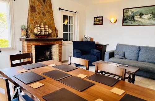 Torroella de Montgri Villa | Villa in Estartit with Private Pool & Garden