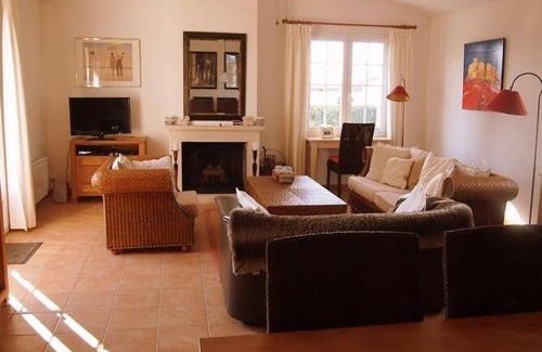 Vasles Villa | Villa in France with Pool and Private Garden