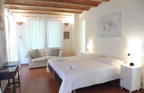 Sant Miquel de Balasant Villa | Villa in Ibiza near Benirràs Beach