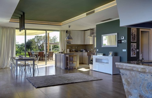 Peruski Villa | Villa en Peruki con piscina