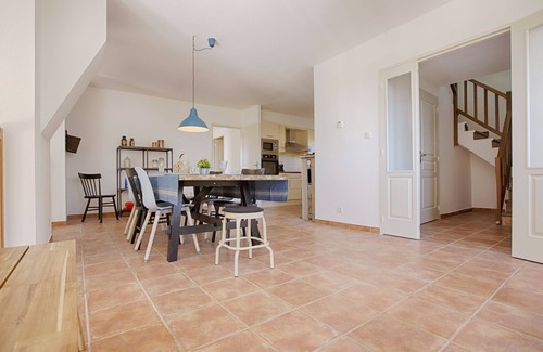 Joyeuse Villa | Villa en Joyeuse con piscina privada y vistas