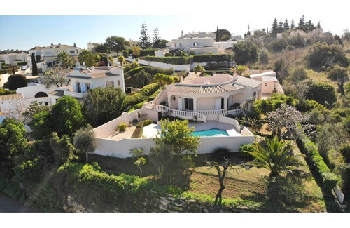 Chinicato Villa | Villa en Lagos con piscina privada