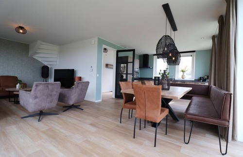 Leons Casa | Villa en Leons con encanto frisón