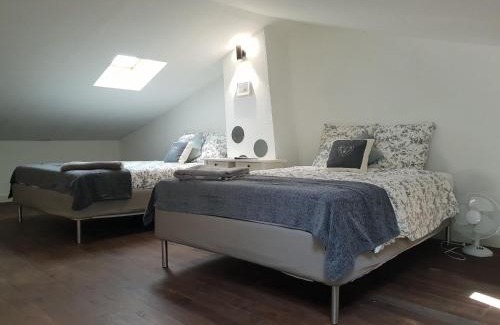 Meounes-les-Montrieux Casa | Villa in Méounes near Bandol Beach
