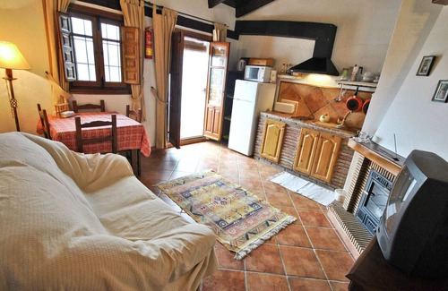 Alfarnatejo Cabaña | Casa rural en Periana con piscina