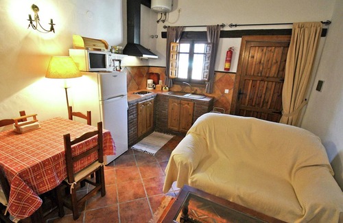 Alfarnatejo Cabaña | Casa rural en Periana con piscina