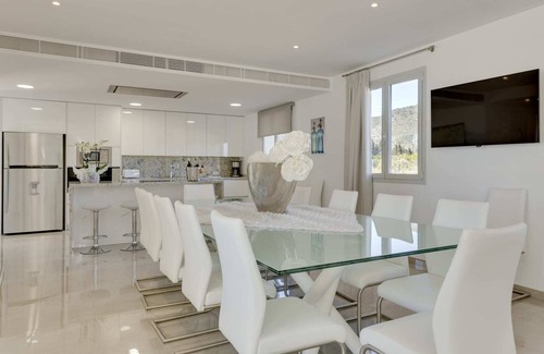 Inca Villa | Villa en Mallorca con Piscina Privada y Jacuzzi