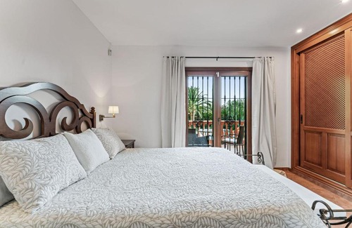 Urbanizacion Marbessa Villa | Villa en Marbesa con piscina privada climatizada