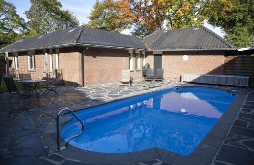 Voorthuizen Villa | Lush Villa With a Sauna Near the Veluwe