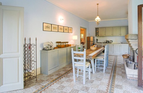 Castiglione in Teverina Villa | Villa en Orvieto con Piscina Infinita y Vistas