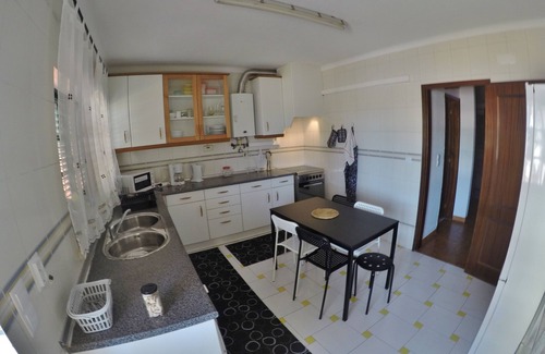 Peniche Casa | Villa en Praia da Consolação en primera línea de mar cerca de supertubos / baleal