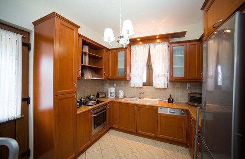 Prines Villa | Villa en Prines con piscina y barbacoa