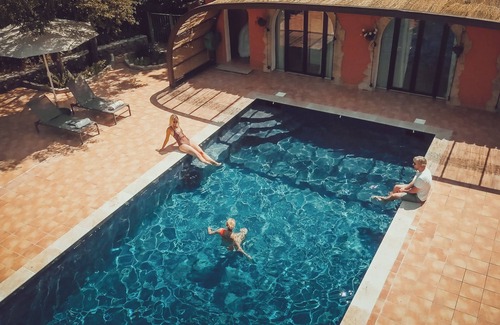 Besse-sur-Issole Casa | Villa in Provence - Your Ideal Vacation Getaway - July & August weekly promos!