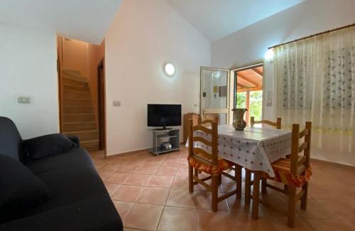 Piana Calzata Casa | Villa in recidence a 100 metri dal mare con servizio di piscina a 100 metri vicino Cefalu