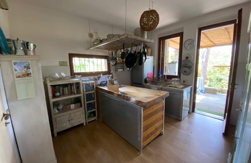 Roccamare Villa | Villa en la costa con playa privada y jardín.