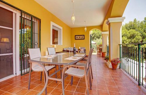 Salobreña Casa | Villa in Salobrena near Tropical Pool & Beach